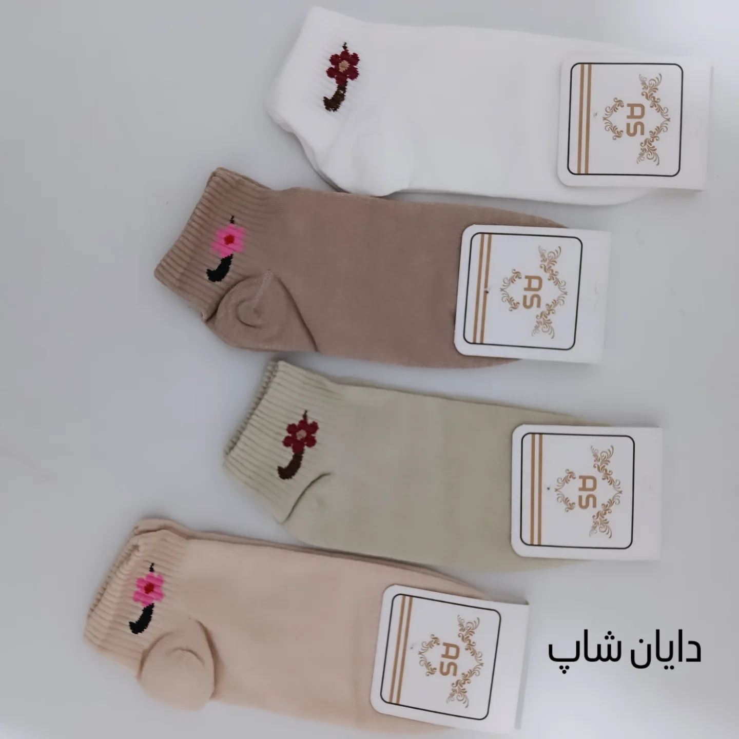 جوراب زنانه دخترانه کش انگلیسی نیم ساق مدل نایک گل دار